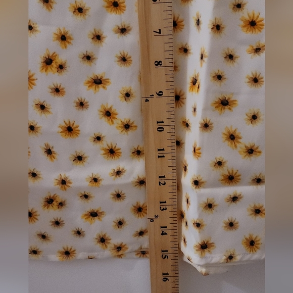 Anthropologie WeWoreWhat Mini Slip Skirt Ditsy Daisies in Ivory‎ Multi, XS - Picture 9 of 9